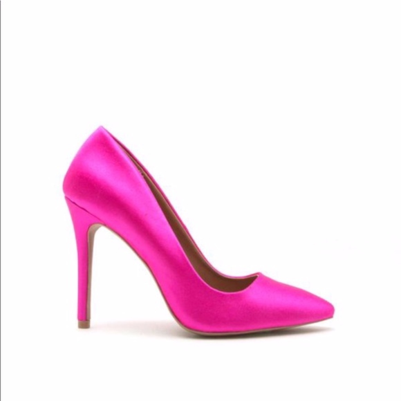 fuchsia stiletto heels